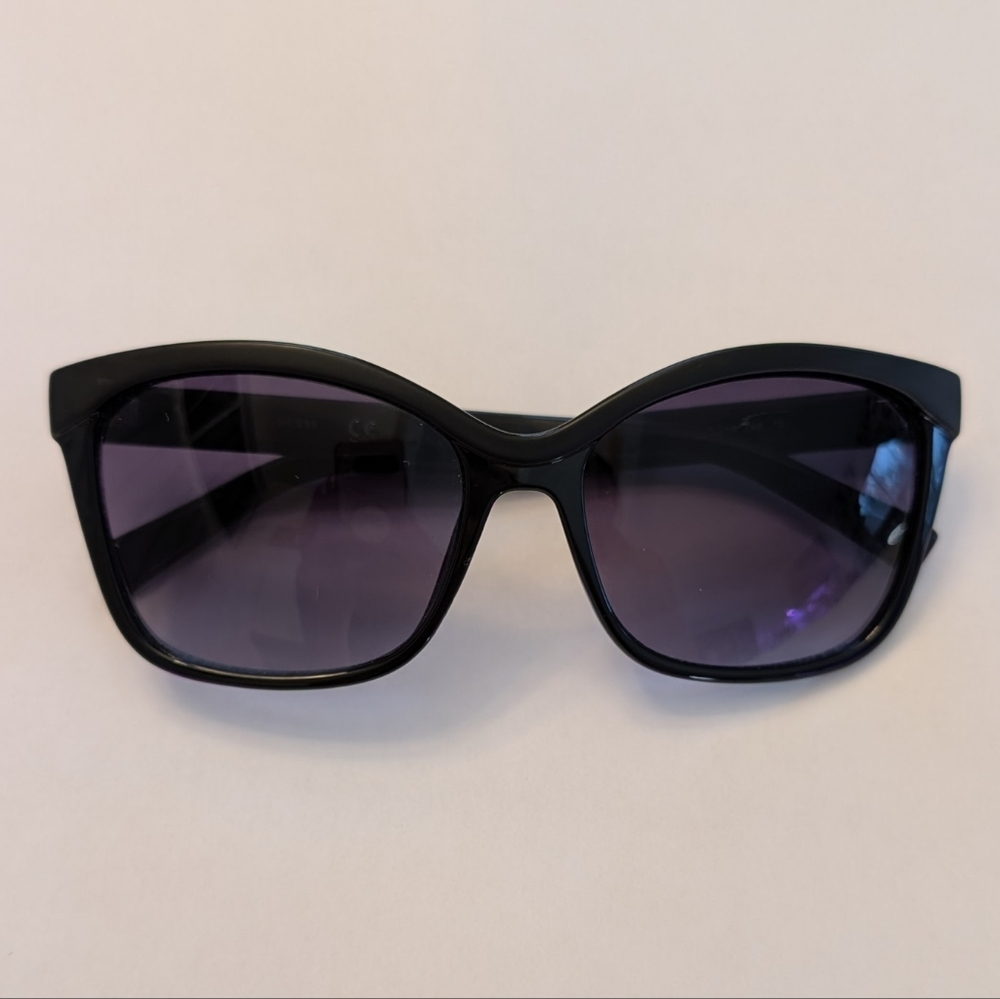 💜 3/$30 - Guess Black and Purple Sunglasses